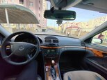 Mercedes E 240-4