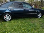Mercedes E 240-12