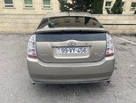 Toyota Prius-5