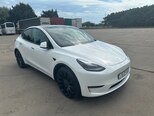 Tesla Model Y-1