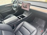 Tesla Model Y-6