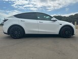 Tesla Model Y-4