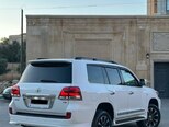 Toyota Land Cruiser-3
