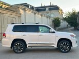 Toyota Land Cruiser-11