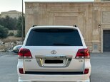 Toyota Land Cruiser-10
