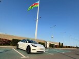 Tesla Model 3-1