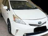 Toyota Prius V-8