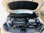 Hyundai Elantra-21