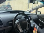 Toyota Prius-4