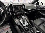 Porsche Cayenne S-8