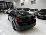 Hyundai Elantra-4