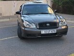 Hyundai Sonata-12