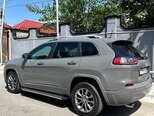 Jeep Cherokee-4