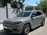 Jeep Cherokee-3