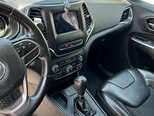 Jeep Cherokee-6