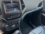 Jeep Cherokee-7