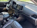 Jeep Cherokee-10