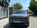 Jeep Cherokee-11