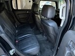 Hummer H3-12