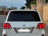 Toyota Land Cruiser-11