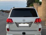 Toyota Land Cruiser-12