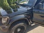 Mitsubishi Pajero-9