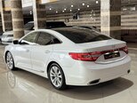 Hyundai Azera-10