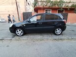 Kia Rio-5