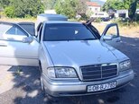Mercedes C 200-1