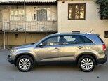 Kia Sorento-12