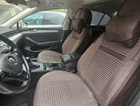 Volkswagen Passat-8