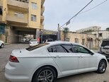 Volkswagen Passat-12