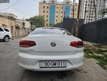 Volkswagen Passat-13