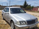 Mercedes E 200-2