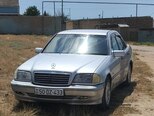 Mercedes E 200-1