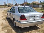 Mercedes E 200-3