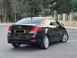 Hyundai Accent-13