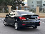 Hyundai Accent-14