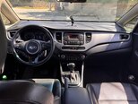 Kia Carens-3