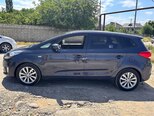 Kia Carens-11