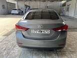 Hyundai Elantra-10