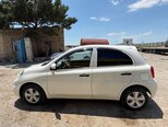 Nissan March-8