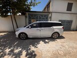 Kia Carnival-11