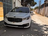Kia Carnival-12