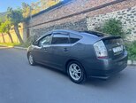 Toyota Prius-3
