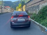 Toyota Prius-4