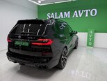 BMW X7-4