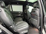 BMW X7-12