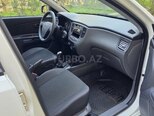 Kia Rio-7