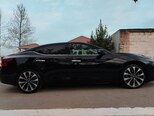 Nissan Maxima-5